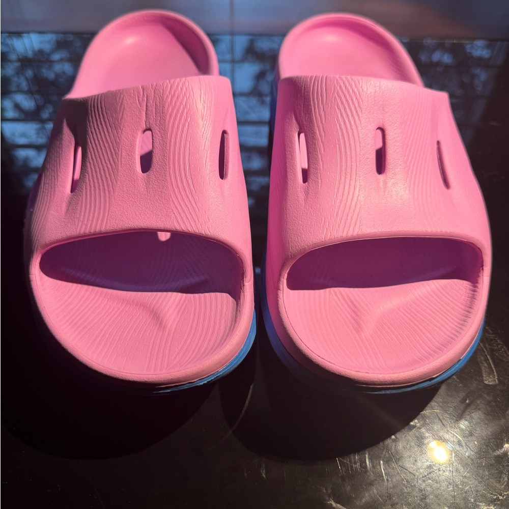 HOKA Recovery Slides – Pink/Blue Women’s Size 10 / Men’s Size 8 ✨Ultra-Cushioned